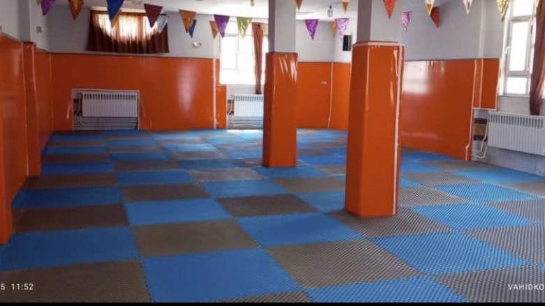 محافظ دیوار مدرسه محافظ دیوار مدرسه